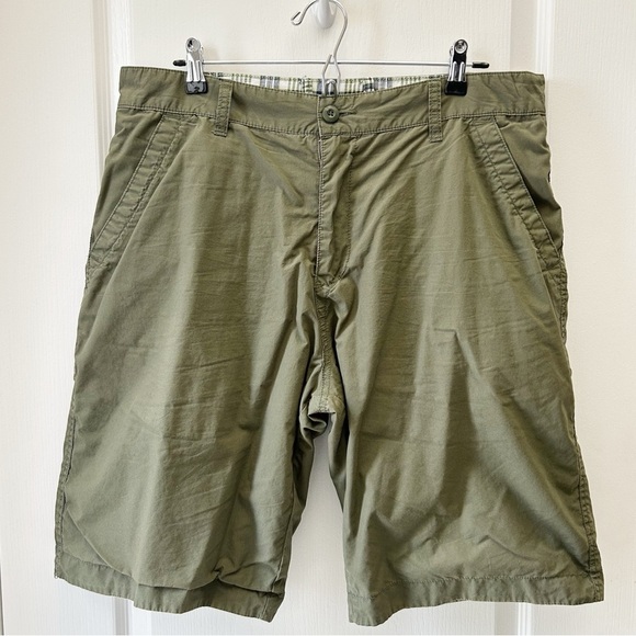 Men's Flat Front Reversible Chino Shorts Green Plaid Size 34 - Picture 5 of 9